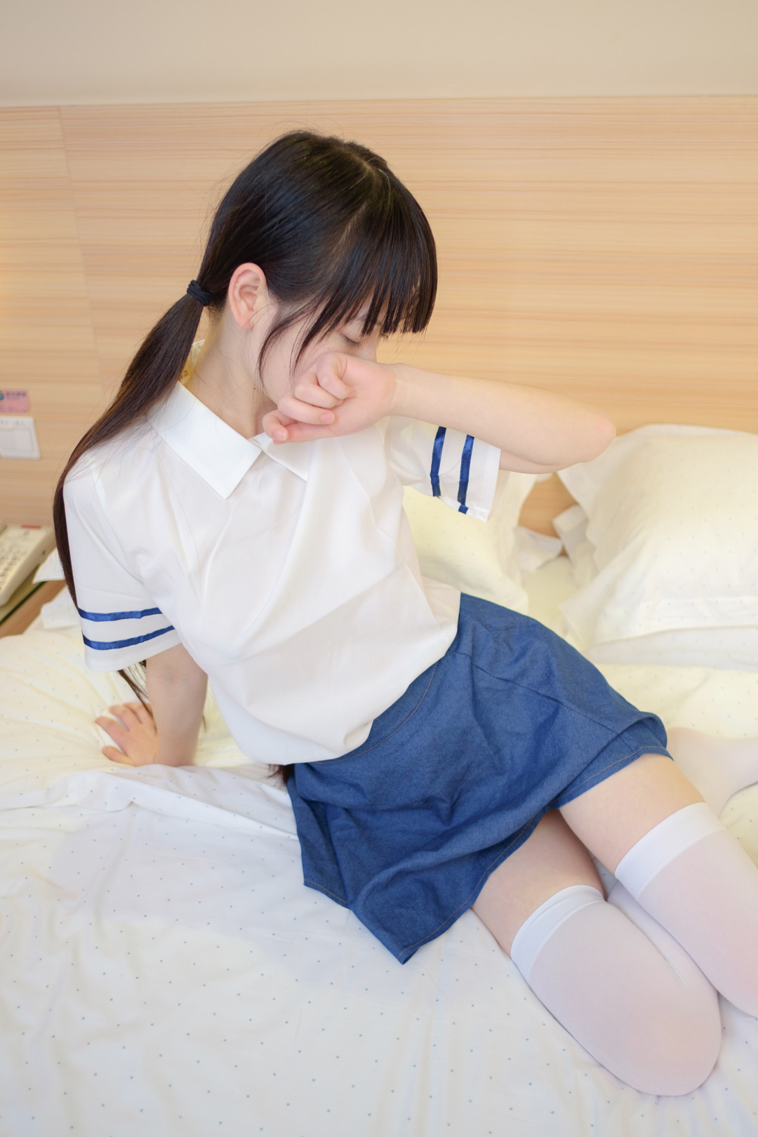 西尔酱COS图集神秘迷人的cosplay女神，彩色变身的艺术家！